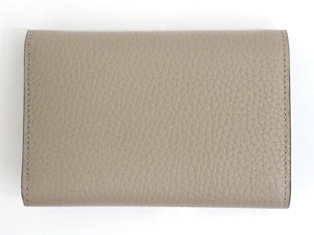 LOUIS VUITTON Portefeuille Capucines Compact Galet Greige Gray Leather Wallet - Picture 2 of 8